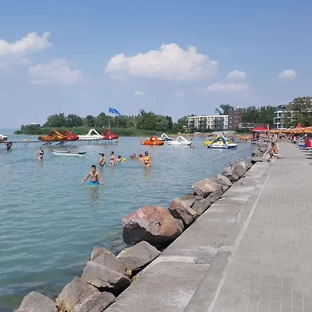 In - Balaton 41051 Апартаменты *